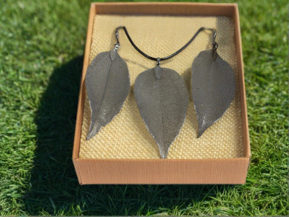 Bravery Leaf Necklace & Earring Set