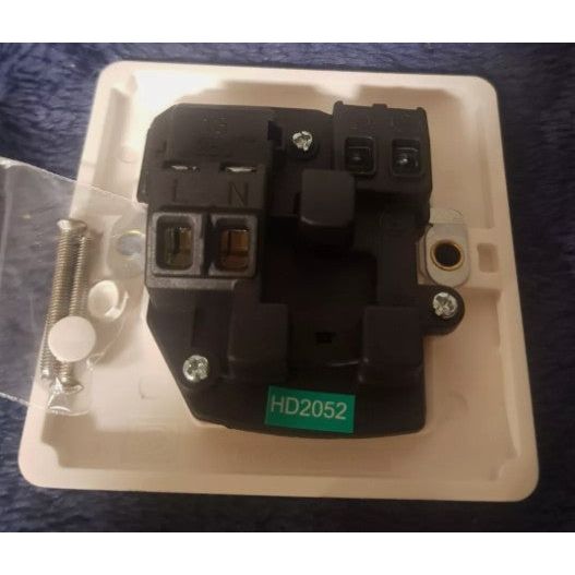 13A 1G DP Switched Socket With Neon