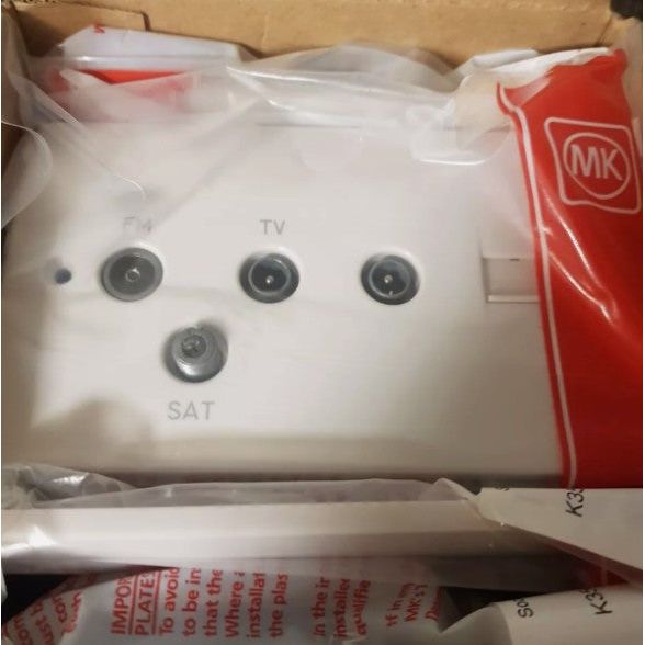 MK TV/FM/Satellite/Co-Axial & BT Outlet