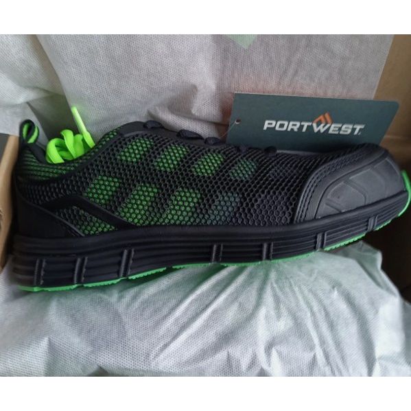 FT35 Portwest Composite Trainer S1PS FO SR Black/Green UK5