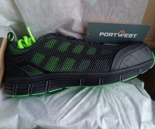 FT35 Portwest Composite Trainer S1PS FO SR Black/Green UK5